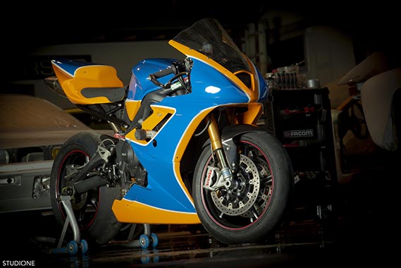 Triumph Daytona 675 R - Peinture complète